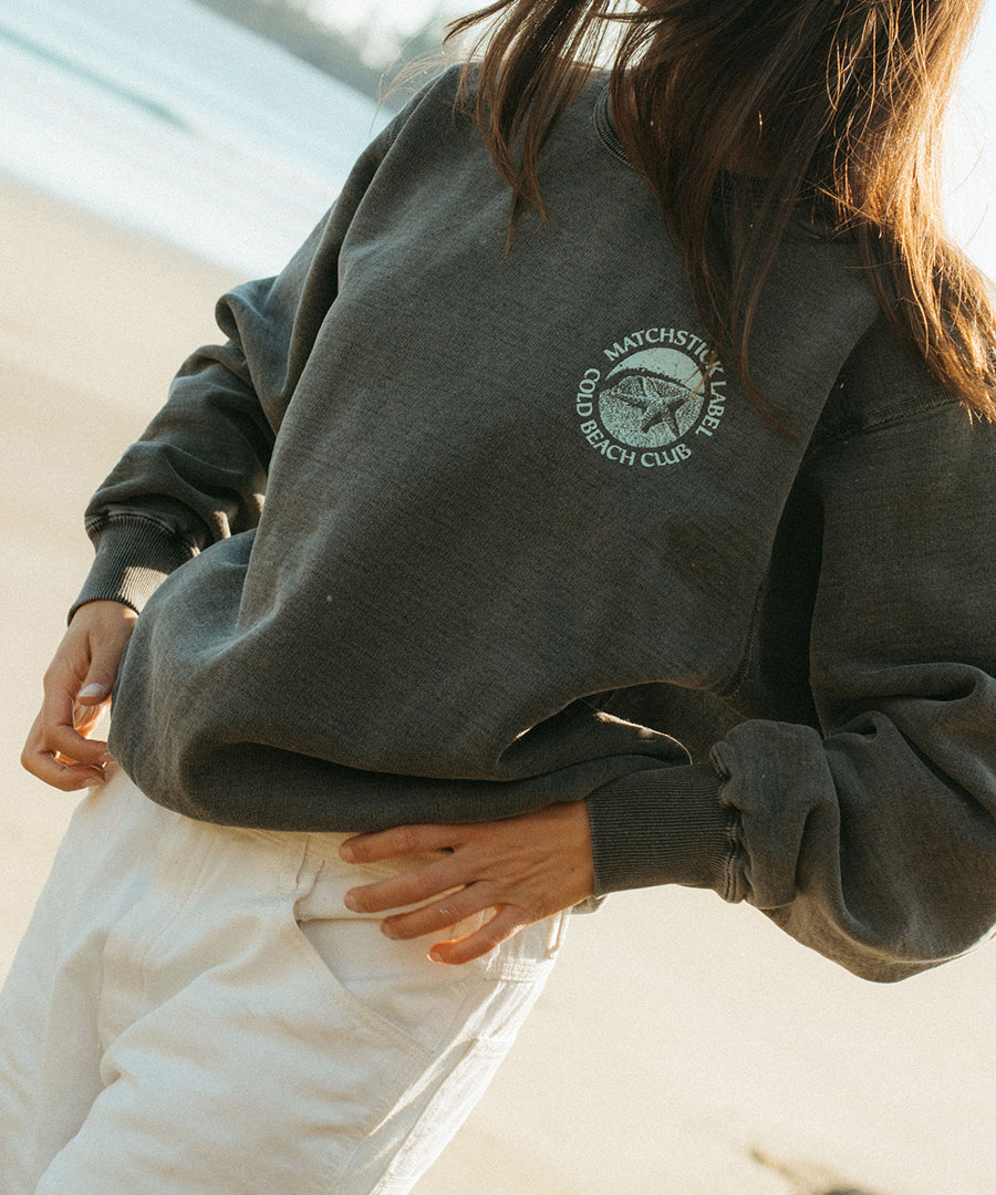 Starfish-Crew-Vintage-Black-Photo-05.jpg