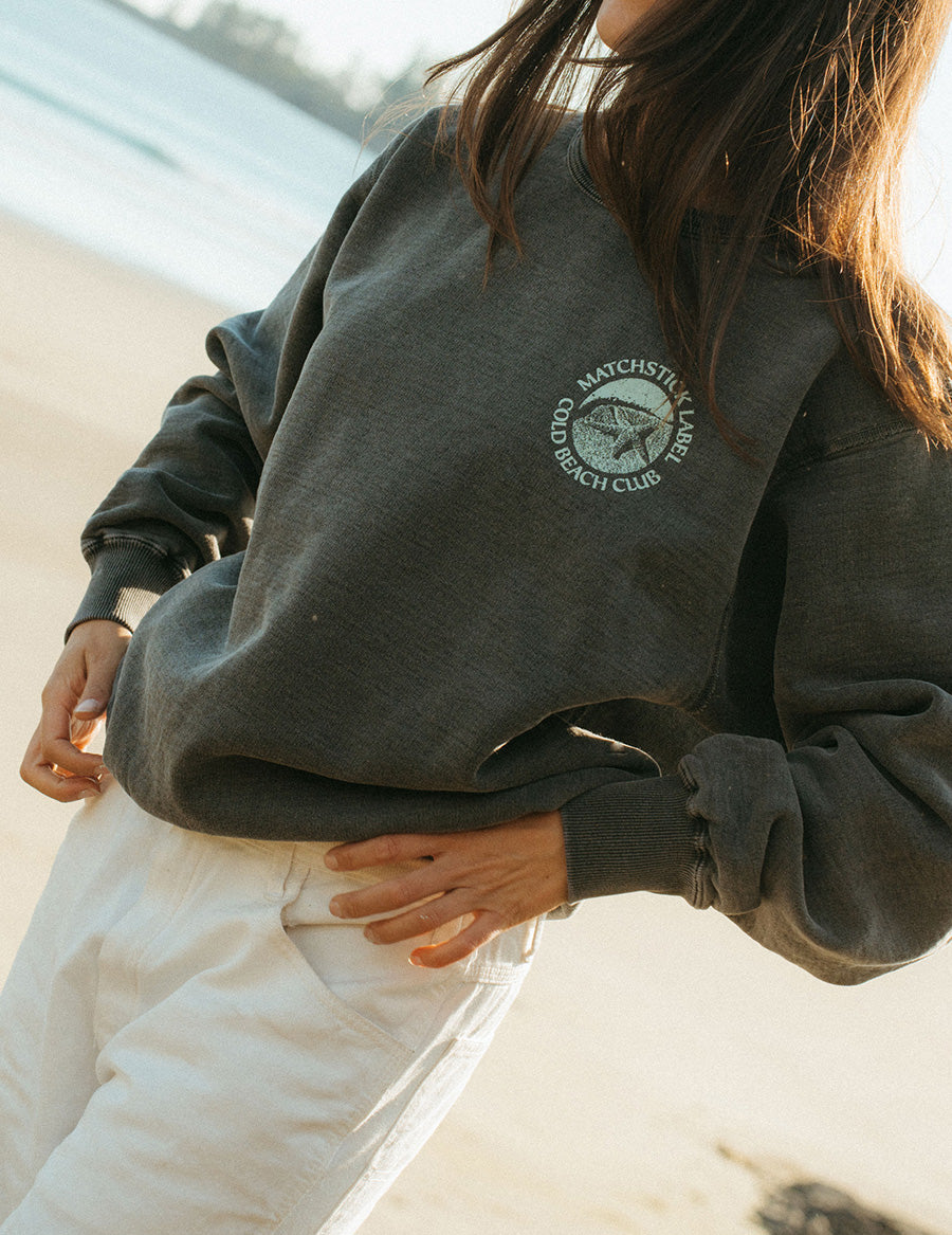 Starfish-Crew-Vintage-Black-Photo-05.jpg